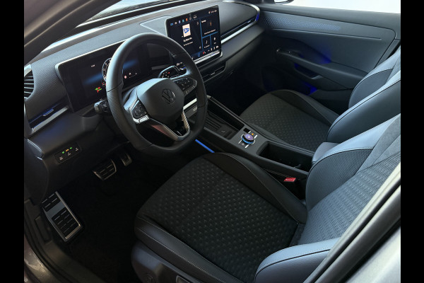 Volkswagen T-Roc 1.5 eTsi 150PK R-LINE EDITION BLACK STYLE IQ LED/GRIL/LOGO STOEL/STUUR.VERW ELEK.KLEP 2026