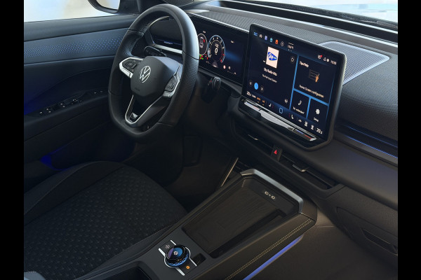 Volkswagen T-Roc 1.5 eTsi 150PK R-LINE EDITION BLACK STYLE IQ LED/GRIL/LOGO STOEL/STUUR.VERW ELEK.KLEP 2026
