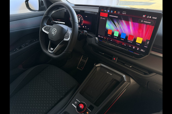Volkswagen T-Roc 1.5 eTsi 150PK R-LINE EDITION BLACK STYLE IQ LED/GRIL/LOGO STOEL/STUUR.VERW ELEK.KLEP 2026