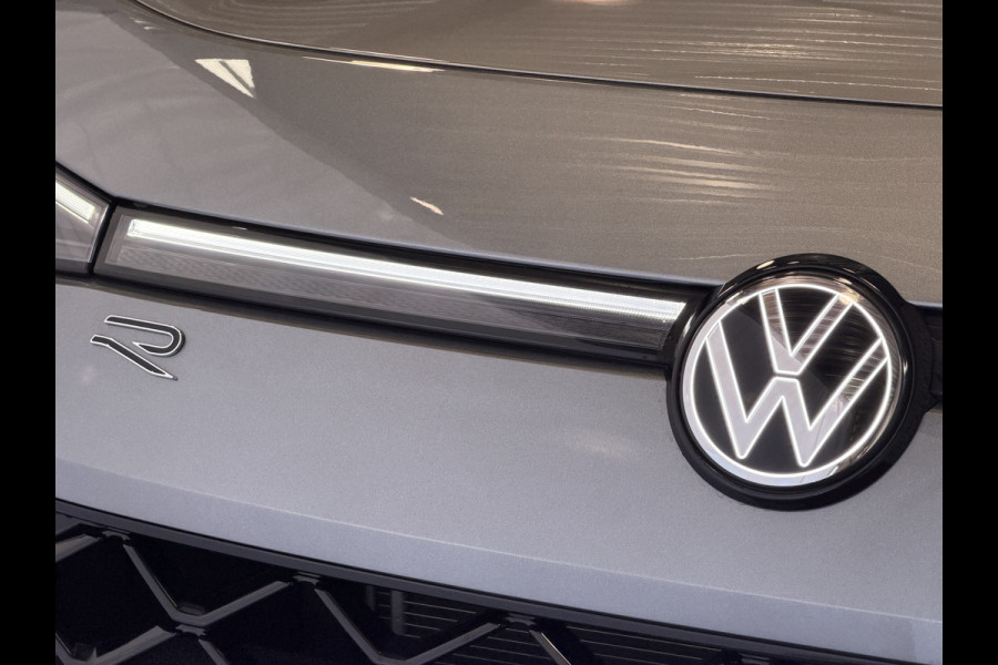 Volkswagen T-Roc 1.5 eTsi 150PK R-LINE EDITION BLACK STYLE IQ LED/GRIL/LOGO STOEL/STUUR.VERW ELEK.KLEP 2026