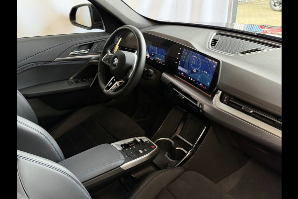 BMW X1 SDRIVE M-SPORT SHADOW LINE NAVI LED ELEK.KLEP CRUISE LEER/ALCANTARA CAMERA M-SPORT INTERIEUR / EXTERIEUR ✅ Top Auto's. Al 30 Jaar uw Bmw Specialist in ,  BMW M / M Sport / PHEV / HEV / Hybrid / Mhev / 25e / 30e / xDrive25e // xDrive30e / sDrive18i / sDrive20i / sDrive23i ✅