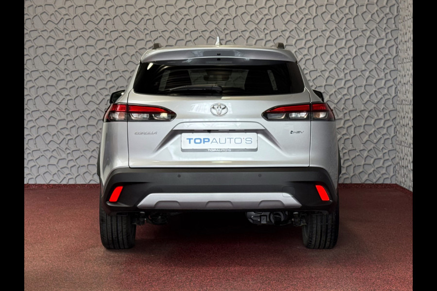 Toyota Corolla Cross HYBRID 140 STYLE STOEL/STUUR VERW. ELEK.KLEP LED KEYLESS CARPLAY NAVI CAMERA ADAP CRUISE PDC ✅ Top auto's Wijchen. Al 30 Jaar verkoop van Toyota  : Benzine / Hybride / PHEV / HEV / Diverse modellen : Style / Executive / Dynamic / Plus / Business / Sport / Active / Premium etc. ✅