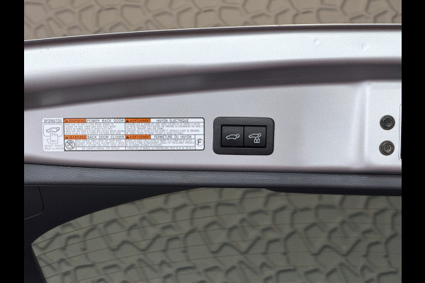 Toyota Corolla Cross HYBRID 140 STYLE STOEL/STUUR VERW. ELEK.KLEP LED KEYLESS CARPLAY NAVI CAMERA ADAP CRUISE PDC ✅ Top auto's Wijchen. Al 30 Jaar verkoop van Toyota  : Benzine / Hybride / PHEV / HEV / Diverse modellen : Style / Executive / Dynamic / Plus / Business / Sport / Active / Premium etc. ✅