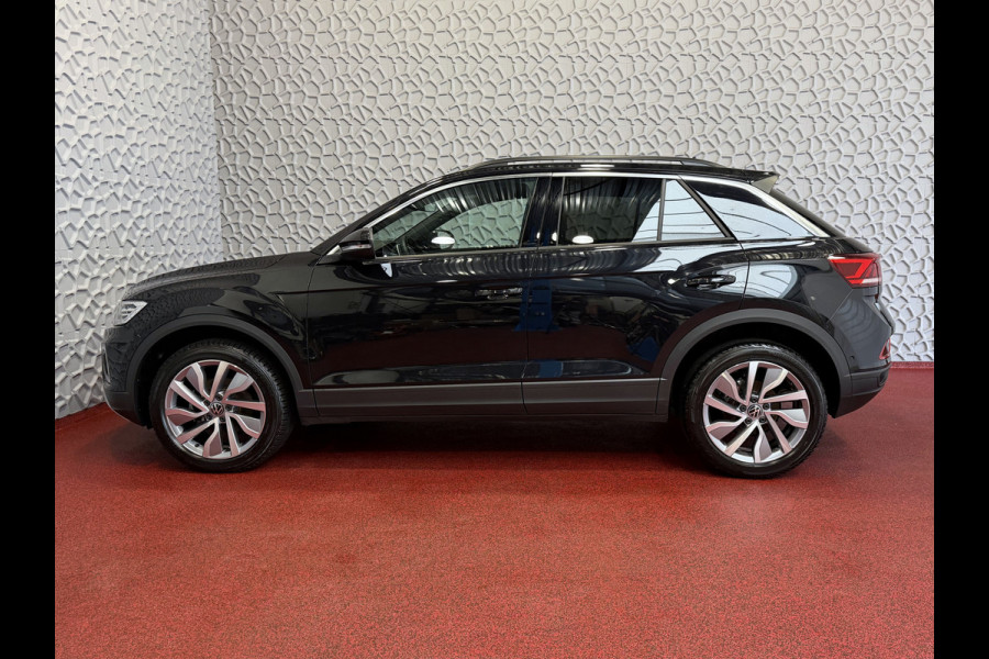 Volkswagen T-Roc 1.5 TSI 150PK EVO ADAP.CRUISE LED VIR.COCKPIT 18''LMV STOEL/.VERW. CAMERA TREKHAAK LMV 03.2025 HALF LEDER DODE.HOEK.DET ✅Top Auto's Wijchen , 30 Jaar Specialist in Volkswagen  : Alle Type's : R-Line Edition / Style / First Edition / Highline / Life , Zowel PHEV / HEV / MHEV / Benzine ✅