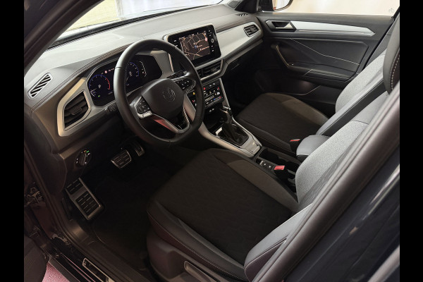 Volkswagen T-Roc 1.5 TSI 150PK EVO ADAP.CRUISE LED VIR.COCKPIT 18''LMV STOEL/.VERW. CAMERA TREKHAAK LMV 03.2025 HALF LEDER DODE.HOEK.DET ✅Top Auto's Wijchen , 30 Jaar Specialist in Volkswagen  : Alle Type's : R-Line Edition / Style / First Edition / Highline / Life , Zowel PHEV / HEV / MHEV / Benzine ✅