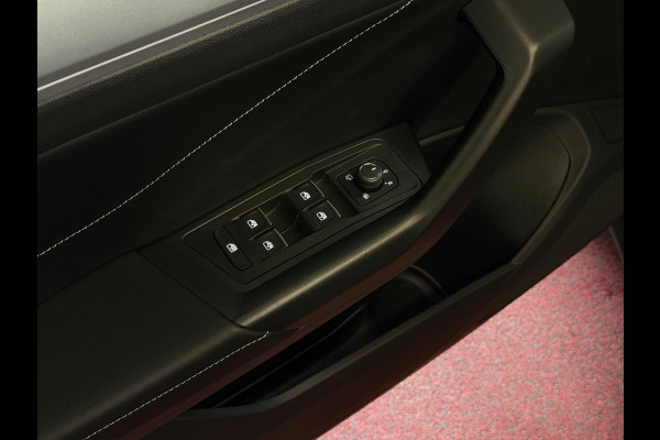 Volkswagen T-Roc 1.5 TSI 150PK EVO ADAP.CRUISE LED VIR.COCKPIT 18''LMV STOEL/.VERW. CAMERA TREKHAAK LMV 03.2025 HALF LEDER DODE.HOEK.DET ✅Top Auto's Wijchen , 30 Jaar Specialist in Volkswagen  : Alle Type's : R-Line Edition / Style / First Edition / Highline / Life , Zowel PHEV / HEV / MHEV / Benzine ✅