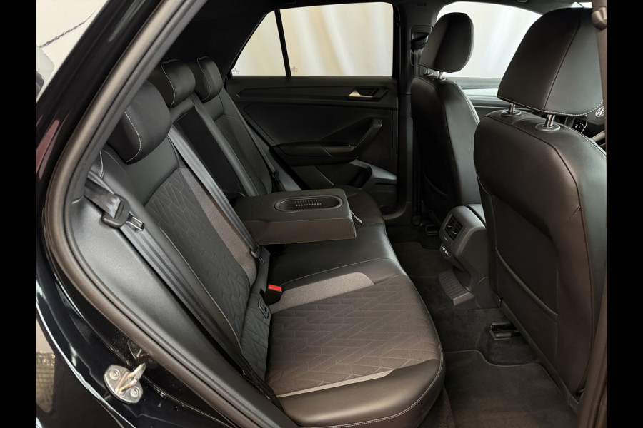 Volkswagen T-Roc 1.5 TSI 150PK EVO ADAP.CRUISE LED VIR.COCKPIT 18''LMV STOEL/.VERW. CAMERA TREKHAAK LMV 03.2025 HALF LEDER DODE.HOEK.DET ✅Top Auto's Wijchen , 30 Jaar Specialist in Volkswagen  : Alle Type's : R-Line Edition / Style / First Edition / Highline / Life , Zowel PHEV / HEV / MHEV / Benzine ✅