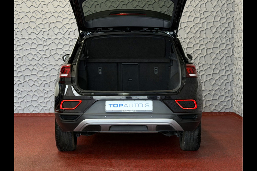 Volkswagen T-Roc 1.5 TSI 150PK EVO ADAP.CRUISE LED VIR.COCKPIT 18''LMV STOEL/.VERW. CAMERA TREKHAAK LMV 03.2025 HALF LEDER DODE.HOEK.DET ✅Top Auto's Wijchen , 30 Jaar Specialist in Volkswagen  : Alle Type's : R-Line Edition / Style / First Edition / Highline / Life , Zowel PHEV / HEV / MHEV / Benzine ✅