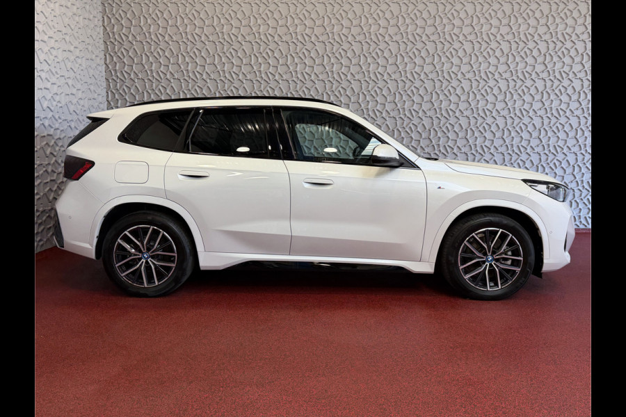 BMW X1 XDRIVE 25E M-SPORT LED PANO.SCHUIFDAK ELEK.KLEP NAVI STOELVERW M-SHADOW LINE ELEK.STOEL ZWARTE.HEMEL 2025 PHEV PLUG IN HYBRID AWD 4X4 4WD ✅ Top Auto's. Al 30 Jaar uw Bmw Specialist in ,  BMW M / M Sport / PHEV / HEV / Hybrid / Mhev / 25e / 30e / xDrive25e // xDrive30e / sDrive18i / sDrive20i / sDrive23i ✅