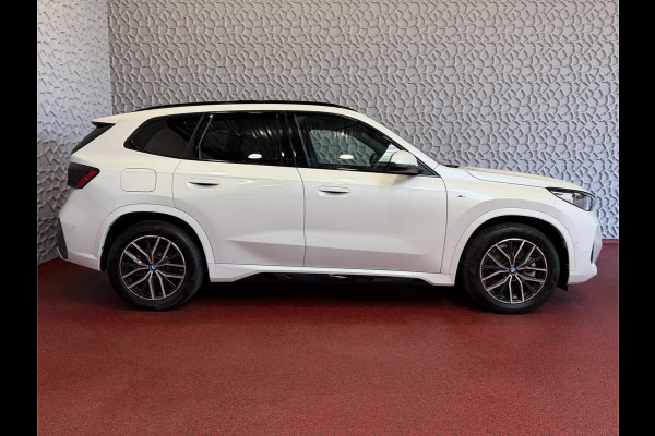 BMW X1 XDRIVE 25E M-SPORT LED PANO.SCHUIFDAK ELEK.KLEP NAVI STOELVERW M-SHADOW LINE ELEK.STOEL ZWARTE.HEMEL 2025 PHEV PLUG IN HYBRID AWD 4X4 4WD ✅ Top Auto's. Al 30 Jaar uw Bmw Specialist in ,  BMW M / M Sport / PHEV / HEV / Hybrid / Mhev / 25e / 30e / xDrive25e // xDrive30e / sDrive18i / sDrive20i / sDrive23i ✅