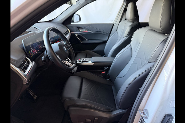 BMW X1 XDRIVE 25E M-SPORT LED PANO.SCHUIFDAK ELEK.KLEP NAVI STOELVERW M-SHADOW LINE ELEK.STOEL ZWARTE.HEMEL 2025 PHEV PLUG IN HYBRID AWD 4X4 4WD ✅ Top Auto's. Al 30 Jaar uw Bmw Specialist in ,  BMW M / M Sport / PHEV / HEV / Hybrid / Mhev / 25e / 30e / xDrive25e // xDrive30e / sDrive18i / sDrive20i / sDrive23i ✅