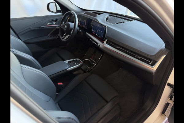 BMW X1 XDRIVE 25E M-SPORT LED PANO.SCHUIFDAK ELEK.KLEP NAVI STOELVERW M-SHADOW LINE ELEK.STOEL ZWARTE.HEMEL 2025 PHEV PLUG IN HYBRID AWD 4X4 4WD ✅ Top Auto's. Al 30 Jaar uw Bmw Specialist in ,  BMW M / M Sport / PHEV / HEV / Hybrid / Mhev / 25e / 30e / xDrive25e // xDrive30e / sDrive18i / sDrive20i / sDrive23i ✅