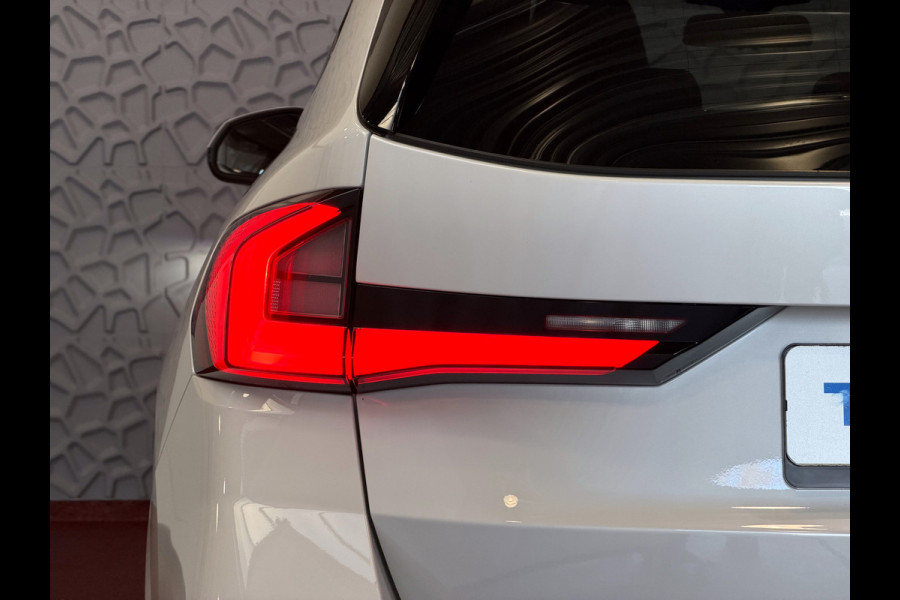 BMW X1 XDRIVE 25E M-SPORT LED PANO.SCHUIFDAK ELEK.KLEP NAVI STOELVERW M-SHADOW LINE ELEK.STOEL ZWARTE.HEMEL 2025 PHEV PLUG IN HYBRID AWD 4X4 4WD ✅ Top Auto's. Al 30 Jaar uw Bmw Specialist in ,  BMW M / M Sport / PHEV / HEV / Hybrid / Mhev / 25e / 30e / xDrive25e // xDrive30e / sDrive18i / sDrive20i / sDrive23i ✅