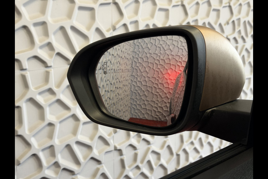 Dacia Bigster 1.2 MILD HYBRID 130 4X4 PANO SCHUIFDAK NAVI ELEK.KLEP CAMERA STOEL/STUUR VERW. LED AWD 4X4 4WD