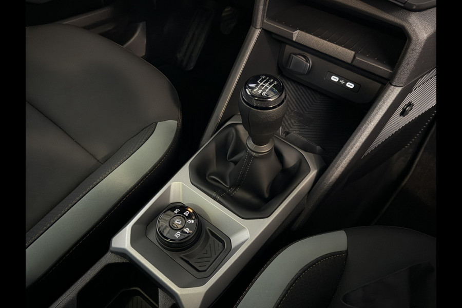 Dacia Bigster 1.2 MILD HYBRID 130 4X4 PANO SCHUIFDAK NAVI ELEK.KLEP CAMERA STOEL/STUUR VERW. LED AWD 4X4 4WD