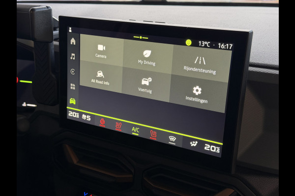 Dacia Bigster 1.2 MILD HYBRID 130 4X4 PANO SCHUIFDAK NAVI ELEK.KLEP CAMERA STOEL/STUUR VERW. LED AWD 4X4 4WD