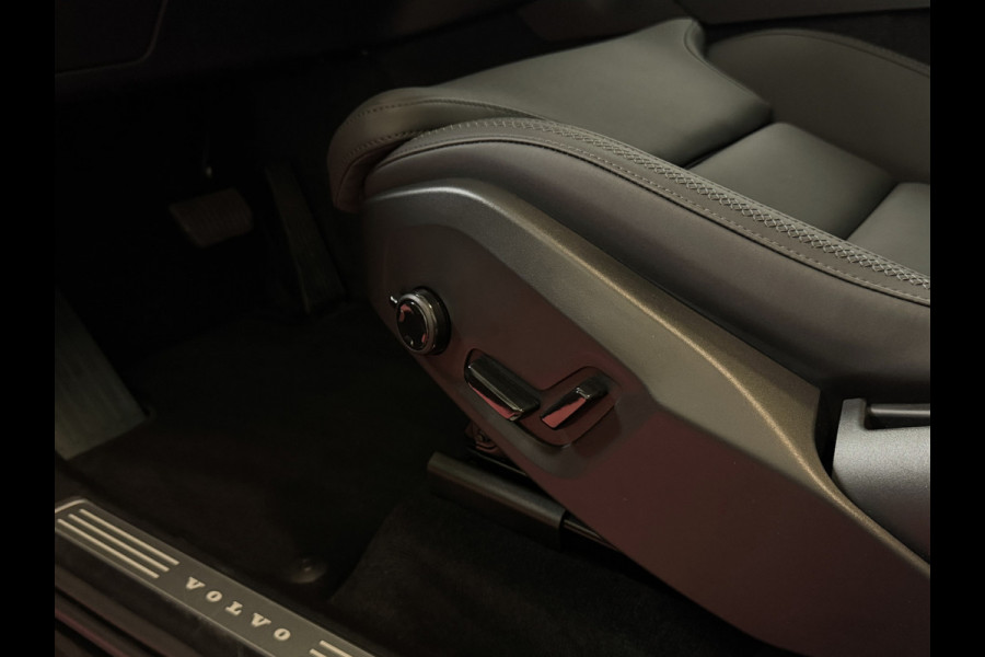 Volvo XC90 2.0 T8 456PK 12/25 Bowers & Wilkins LUCHTVERING AWD 7P ULTRA DARK SCHUIFDAK ELEK.TREKHAAK SCHUIFDAK 21''LMV STOEL/STUUR.VERW PANORAMA STANDKACHEL HEADUP PHEV ✅Top Auto's Wijchen✅ 170 Nieuwe en bijna nieuwe Auto's met : Benzine /  PHEV / Plug in hybrid / Hybrid / Mild hybrid / HEV / Keuze uit Plus / /Ultra/ Bright / Dark / Black Edition /