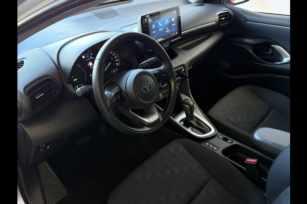 Toyota Yaris 1.5 HYBRID STOEL/STUUR VERW CARPLAY CAMERA LMV ADAP.CRUISE ✅ Top Auto's Wijchen , Al 30 Jaar verkoop van Toyota , Type's Launch / Executive / Dynamic / First Edition / Business / Zowel Phev / Hev / Benzine / met fabrieksgarantie ✅