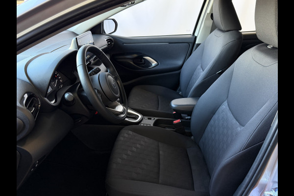 Toyota Yaris 1.5 HYBRID STOEL/STUUR VERW CARPLAY CAMERA LMV ADAP.CRUISE ✅ Top Auto's Wijchen , Al 30 Jaar verkoop van Toyota , Type's Launch / Executive / Dynamic / First Edition / Business / Zowel Phev / Hev / Benzine / met fabrieksgarantie ✅