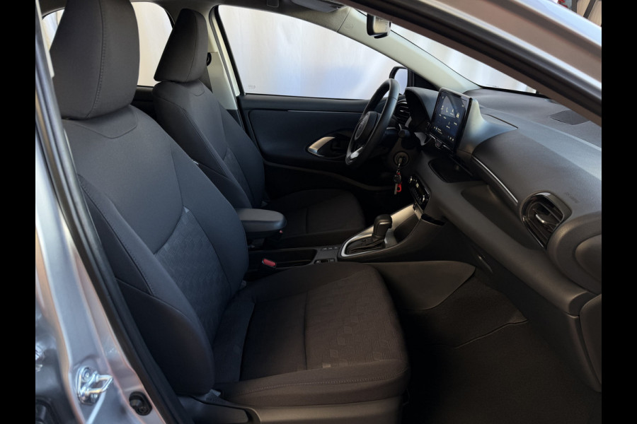 Toyota Yaris 1.5 HYBRID STOEL/STUUR VERW CARPLAY CAMERA LMV ADAP.CRUISE ✅ Top Auto's Wijchen , Al 30 Jaar verkoop van Toyota , Type's Launch / Executive / Dynamic / First Edition / Business / Zowel Phev / Hev / Benzine / met fabrieksgarantie ✅