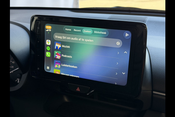 Toyota Yaris 1.5 HYBRID STOEL/STUUR VERW CARPLAY CAMERA LMV ADAP.CRUISE ✅ Top Auto's Wijchen , Al 30 Jaar verkoop van Toyota , Type's Launch / Executive / Dynamic / First Edition / Business / Zowel Phev / Hev / Benzine / met fabrieksgarantie ✅