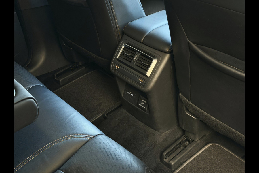 Mazda CX-60 2.5 e-SkyActiv PHEV HOMURA ELEK.STOEL PANO SCHUIFDAK STOEL/STUUR.VERW/VENTILATIE HEADUP AWD 4X4 4WD ✅ Top Auto's Wijchen. Al 30 Jaar verkoop van Mazda , Alle Modellen PHEV / HEV / BENZINE✅