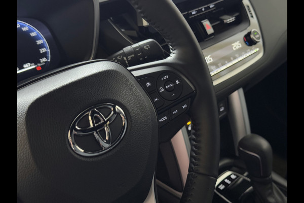 Toyota Corolla Cross 12/2024 HYBRID 140 STYLE LED KEYLESS CARPLAY NAVI CAMERA STOEL/STUUR VERW. ELEK.KLEP ADAP CRUISE PDC ✅ Top Auto's Wijchen , Al 30 Jaar verkoop van Toyota , Type's Launch / Executive / Dynamic / First Edition / Business / Zowel Phev / Hev / Benzine / met fabrieksgarantie ✅