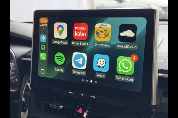 Toyota Corolla Cross 12/2024 HYBRID 140 STYLE LED KEYLESS CARPLAY NAVI CAMERA STOEL/STUUR VERW. ELEK.KLEP ADAP CRUISE PDC ✅ Top Auto's Wijchen , Al 30 Jaar verkoop van Toyota , Type's Launch / Executive / Dynamic / First Edition / Business / Zowel Phev / Hev / Benzine / met fabrieksgarantie ✅