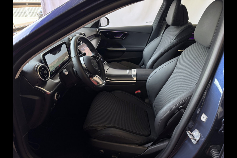 Mercedes-Benz C-Klasse 300e 313PK PHEV 12/2024 AVANTGARDE TREKHAAK HALF LEER CAMERA ELEK/STOEL/VERWARMD 12/2024 PHEV PLUG IN HYBRIDE phev