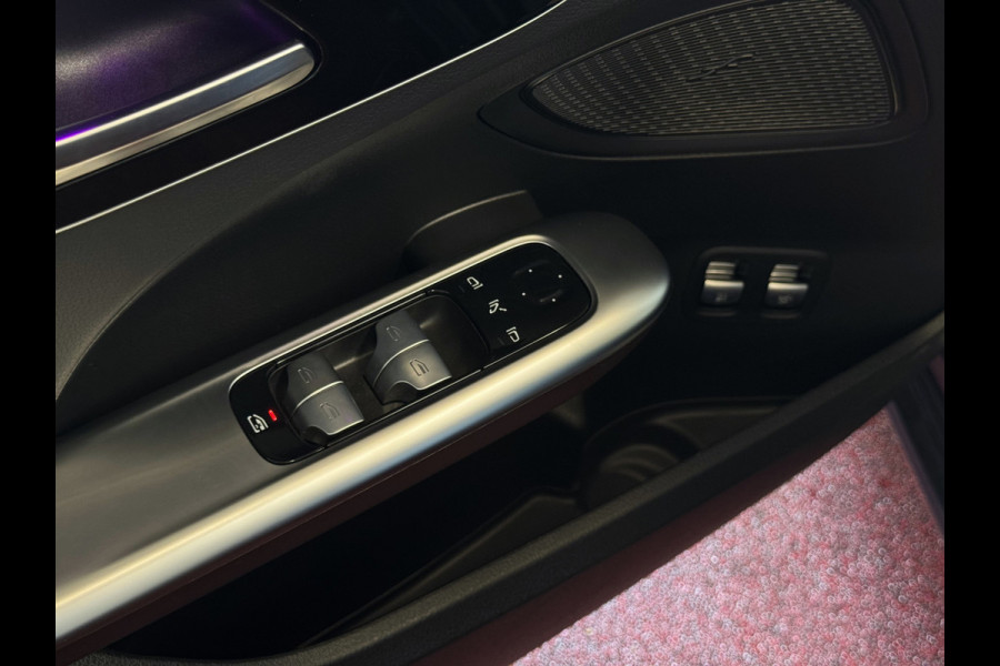 Mercedes-Benz C-Klasse 300e 313PK PHEV 12/2024 AVANTGARDE TREKHAAK HALF LEER CAMERA ELEK/STOEL/VERWARMD 12/2024 PHEV PLUG IN HYBRIDE phev