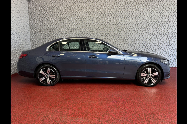 Mercedes-Benz C-Klasse 300e 313PK PHEV 12/2024 AVANTGARDE TREKHAAK HALF LEER CAMERA ELEK/STOEL/VERWARMD 12/2024 PHEV PLUG IN HYBRIDE phev