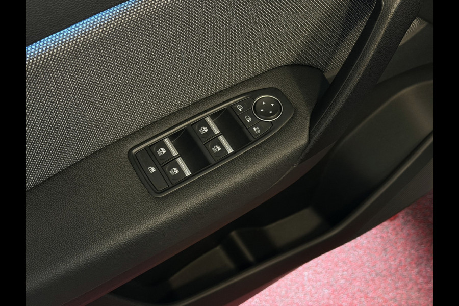 Renault Captur 1.3 160 PK 4 CIL CAMERA 18''LMV STOEL/STUUR .VERW PURE VISION LED 10'' R-LINK NAVI 2025 EDC-automaat (Efficiënt Dual Clutch) 7 Versnellingen 1200KG Trekgewicht ✅Top Auto's Wijchen✅ 170 Nieuwe en bijna nieuwe Auto's met : Benzine /  PHEV / Plug in hybrid / Hybrid / Mild hybrid / HEV / Keuze uit Techno / Alpine  / E-Tech / E Tech / Evolution / Esprit