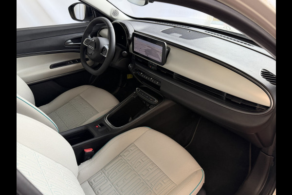 Fiat 600 1.2 HYBRID LA PRIMA LEER MASSAGE ELEK.STOEL CAMERA CARPLAY ADAP.CRUISE STOELVERW. ELEK.KLEP 18''LMV ✅ Top Auto Fiat Wijchen , 30 Jaar ervaring in Fiat , Wij leveren de : Icon / La Prima / Pop / Sport . Urban / Benzine / Hybrid . Met Fabrieksgarantie ✅