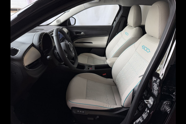 Fiat 600 1.2 HYBRID LA PRIMA CAMERA CARPLAY ADAP.CRUISE STOELVERW. ELEK.KLEP LEER MASSAGE ELEK.STOEL 18''LMV ✅ Top Auto Fiat Wijchen , 30 Jaar ervaring in Fiat , Wij leveren de : Icon / La Prima / Pop / Sport . Urban / Benzine / Hybrid . Met Fabrieksgarantie ✅