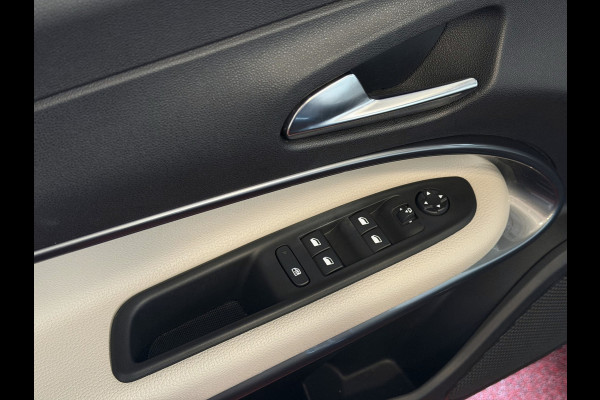 Fiat 600 1.2 HYBRID LA PRIMA CAMERA CARPLAY ADAP.CRUISE STOELVERW. ELEK.KLEP LEER MASSAGE ELEK.STOEL 18''LMV ✅ Top Auto Fiat Wijchen , 30 Jaar ervaring in Fiat , Wij leveren de : Icon / La Prima / Pop / Sport . Urban / Benzine / Hybrid . Met Fabrieksgarantie ✅