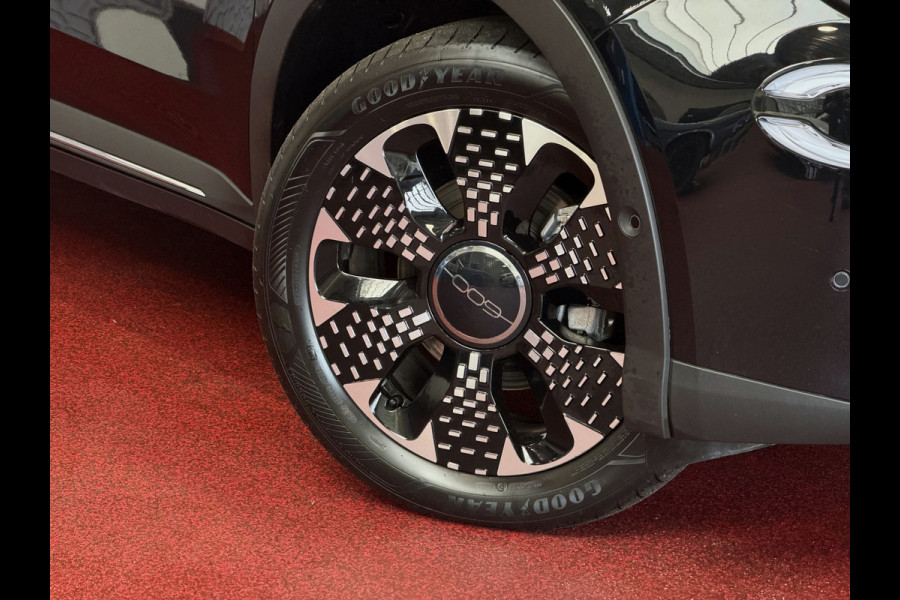 Fiat 600 1.2 HYBRID LA PRIMA CAMERA CARPLAY ADAP.CRUISE STOELVERW. ELEK.KLEP LEER MASSAGE ELEK.STOEL 18''LMV ✅ Top Auto Fiat Wijchen , 30 Jaar ervaring in Fiat , Wij leveren de : Icon / La Prima / Pop / Sport . Urban / Benzine / Hybrid . Met Fabrieksgarantie ✅