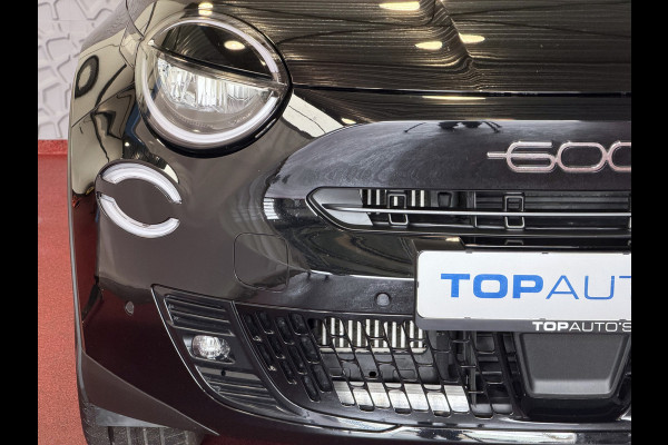 Fiat 600 1.2 HYBRID LA PRIMA CAMERA CARPLAY ADAP.CRUISE STOELVERW. ELEK.KLEP LEER MASSAGE ELEK.STOEL 18''LMV ✅ Top Auto Fiat Wijchen , 30 Jaar ervaring in Fiat , Wij leveren de : Icon / La Prima / Pop / Sport . Urban / Benzine / Hybrid . Met Fabrieksgarantie ✅