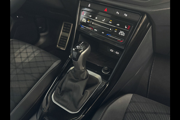 Volkswagen T-Roc 1.5 TSI 150PK R-LINE PANORAMA BLACKLINE EVO IQ LIGHT ALCANTARA ELEK.KLEP CARPLAY STOEL/STUUR VERW. 19"LMV VIR.COCKPIT 07/2025 ✅Top Auto's Wijchen , 30 Jaar Specialist in Volkswagen  : Alle Type's : R-Line Edition / Style / First Edition / Highline / Life , Zowel PHEV / HEV / MHEV / Benzine ✅