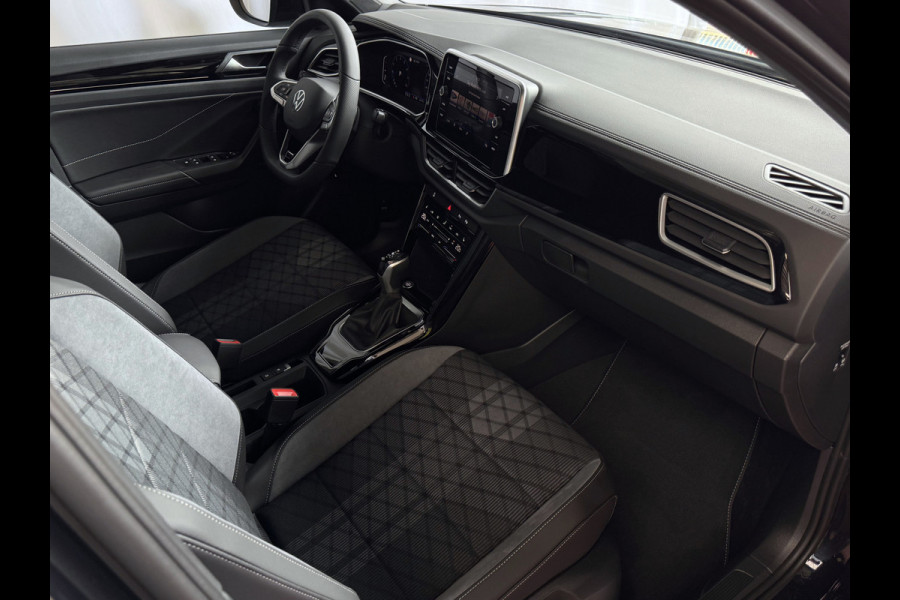 Volkswagen T-Roc 1.5 TSI 150PK R-LINE EVO IQ LIGHT ALCANTARA ELEK.KLEP CARPLAY STOEL/STUUR VERW. 19"LMV VIR.COCKPIT 04/25 ✅Top Auto's Wijchen , 30 Jaar Specialist in Volkswagen  : Alle Type's : R-Line Edition / Style / First Edition / Highline / Life , Zowel PHEV / HEV / MHEV / Benzine ✅