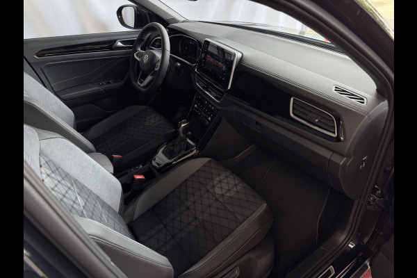 Volkswagen T-Roc 1.5 TSI 150PK R-LINE EVO IQ LIGHT ALCANTARA ELEK.KLEP CARPLAY STOEL/STUUR VERW. 19"LMV VIR.COCKPIT 04/25 ✅Top Auto's Wijchen , 30 Jaar Specialist in Volkswagen  : Alle Type's : R-Line Edition / Style / First Edition / Highline / Life , Zowel PHEV / HEV / MHEV / Benzine ✅