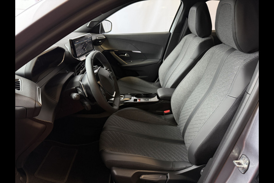 Peugeot 2008 1.2 HYBRID 145e ALLURE CARPLAY I-COCKPIT NAVI CAMERA ADAP.CRUISE ✅Top Auto's Wijchen , 30 Jaar Specialist in Peugeot : Alle Type's : Style / GT / GT-Line / Allure / Business / Active / Zowel PHEV / HEV / MHEV / Benzine ✅