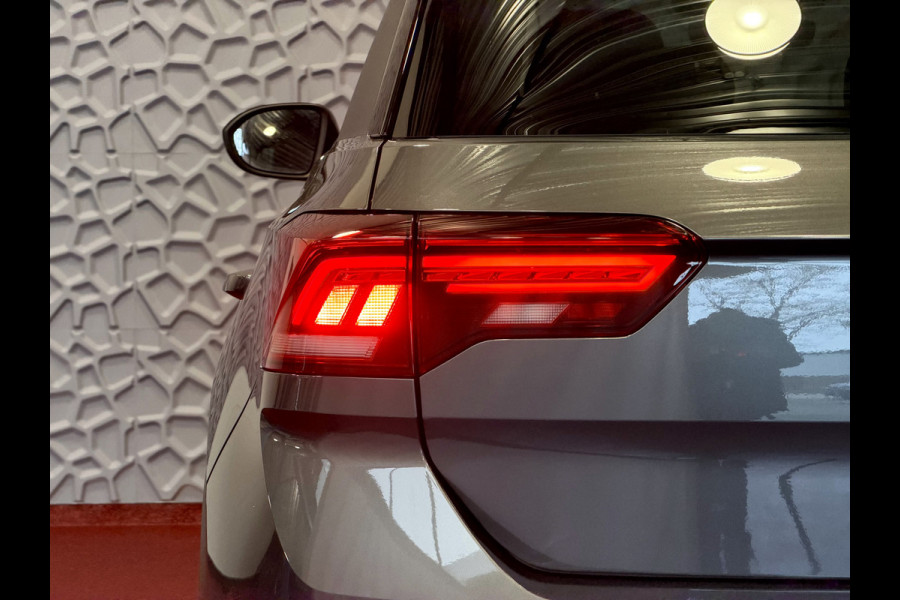 Volkswagen T-Roc 1.5 TSI 150PK R-LINE EVO IQ LIGHT PANO ALCANTARA ELEK.KLEP CARPLAY STOEL/STUUR VERW. 19"LMV VIR.COCKPIT 06/25 ✅Top Auto's Wijchen , 30 Jaar Specialist in Volkswagen  : Alle Type's : R-Line Edition / Style / First Edition / Highline / Life , Zowel PHEV / HEV / MHEV / Benzine ✅