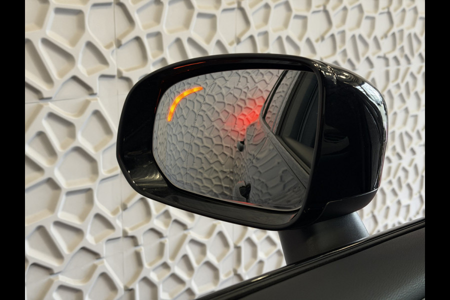 Volvo XC60 2.0 T6 AWD PLUS BLACK EDITION NIEUWSTE MODEL SCHUIFDAK HARMAN KARDON LEER PHEV Plug in Hybrid ✅ Top Auto's Wijchen ,  Altijd een Ruim aanbod van Volvo's i  BUSINESS / CORE / BRIGHT / DARK / ULTRA DARK / PLUS DARK / BLACK EDITION  / ESSENTIAL / T6 / T8 ✅