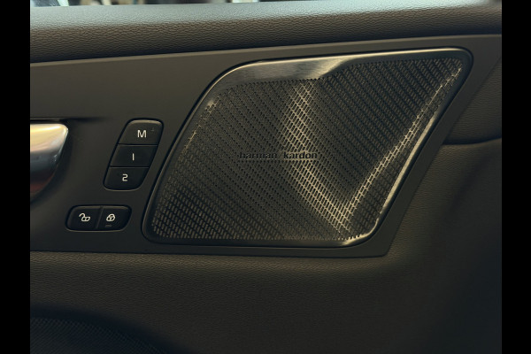 Volvo XC60 2.0 T6 AWD PLUS BLACK EDITION NIEUWSTE MODEL SCHUIFDAK HARMAN KARDON LEER PHEV Plug in Hybrid ✅ Top Auto's Wijchen ,  Altijd een Ruim aanbod van Volvo's i  BUSINESS / CORE / BRIGHT / DARK / ULTRA DARK / PLUS DARK / BLACK EDITION  / ESSENTIAL / T6 / T8 ✅