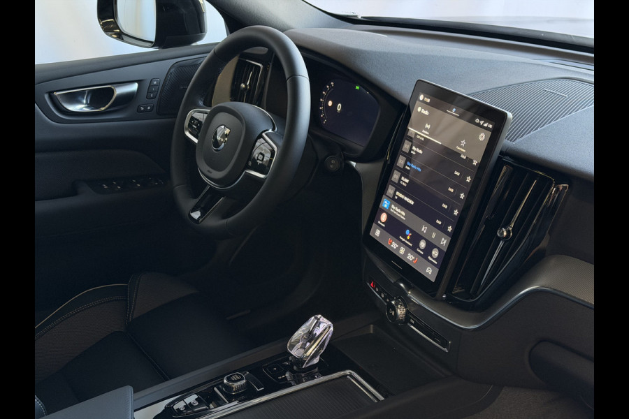 Volvo XC60 2.0 T6 AWD PLUS BLACK EDITION NIEUWSTE MODEL SCHUIFDAK HARMAN KARDON LEER PHEV Plug in Hybrid ✅ Top Auto's Wijchen ,  Altijd een Ruim aanbod van Volvo's i  BUSINESS / CORE / BRIGHT / DARK / ULTRA DARK / PLUS DARK / BLACK EDITION  / ESSENTIAL / T6 / T8 ✅