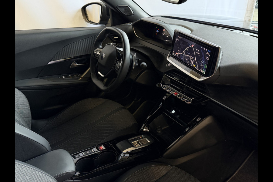 Peugeot 2008 1.2 HYBRID 145e ALLURE CARPLAY I-COCKPIT NAVI ADAP.CRUISE ✅Top Auto's Wijchen , 30 Jaar Specialist in Peugeot : Alle Type's : Style / GT / GT-Line / Allure / Business / Active / Zowel PHEV / HEV / MHEV / Benzine ✅