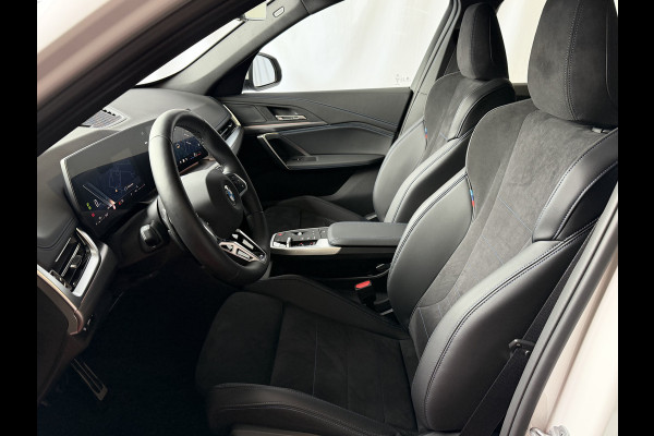 BMW X1 SDRIVE M-SPORT SHADOW LINE NAVI LED ELEK.KLEP ADAP.CRUISE LEER/ALCANTARA CAMERA M-SPORT INTERIEUR / EXTERIEUR ✅ Top Auto's. Al 30 Jaar uw Bmw Specialist in ,  BMW M / M Sport / PHEV / HEV / Hybrid / Mhev / 25e / 30e / xDrive25e // xDrive30e / sDrive18i / sDrive20i / sDrive23i ✅