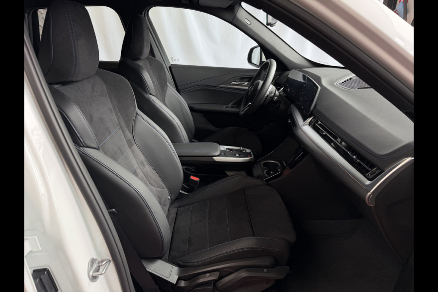 BMW X1 SDRIVE M-SPORT SHADOW LINE NAVI LED ELEK.KLEP ADAP.CRUISE LEER/ALCANTARA CAMERA M-SPORT INTERIEUR / EXTERIEUR ✅ Top Auto's. Al 30 Jaar uw Bmw Specialist in ,  BMW M / M Sport / PHEV / HEV / Hybrid / Mhev / 25e / 30e / xDrive25e // xDrive30e / sDrive18i / sDrive20i / sDrive23i ✅