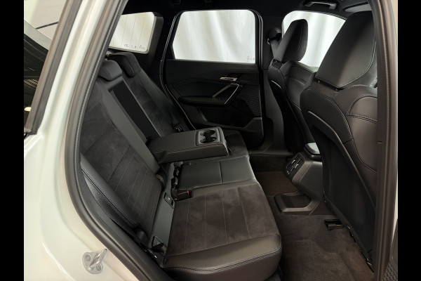 BMW X1 SDRIVE M-SPORT SHADOW LINE NAVI LED ELEK.KLEP ADAP.CRUISE LEER/ALCANTARA CAMERA M-SPORT INTERIEUR / EXTERIEUR ✅ Top Auto's. Al 30 Jaar uw Bmw Specialist in ,  BMW M / M Sport / PHEV / HEV / Hybrid / Mhev / 25e / 30e / xDrive25e // xDrive30e / sDrive18i / sDrive20i / sDrive23i ✅