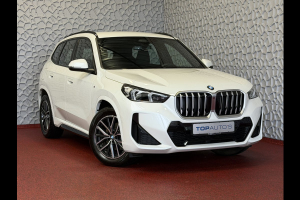 BMW X1 SDRIVE M-SPORT SHADOW LINE NAVI LED ELEK.KLEP ADAP.CRUISE LEER/ALCANTARA CAMERA M-SPORT INTERIEUR / EXTERIEUR ✅ Top Auto's. Al 30 Jaar uw Bmw Specialist in ,  BMW M / M Sport / PHEV / HEV / Hybrid / Mhev / 25e / 30e / xDrive25e // xDrive30e / sDrive18i / sDrive20i / sDrive23i ✅